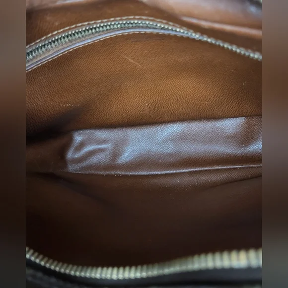 Louis Vuitton Trocadero 27 Monogram Crossbody Bag - Picture 14 of 16